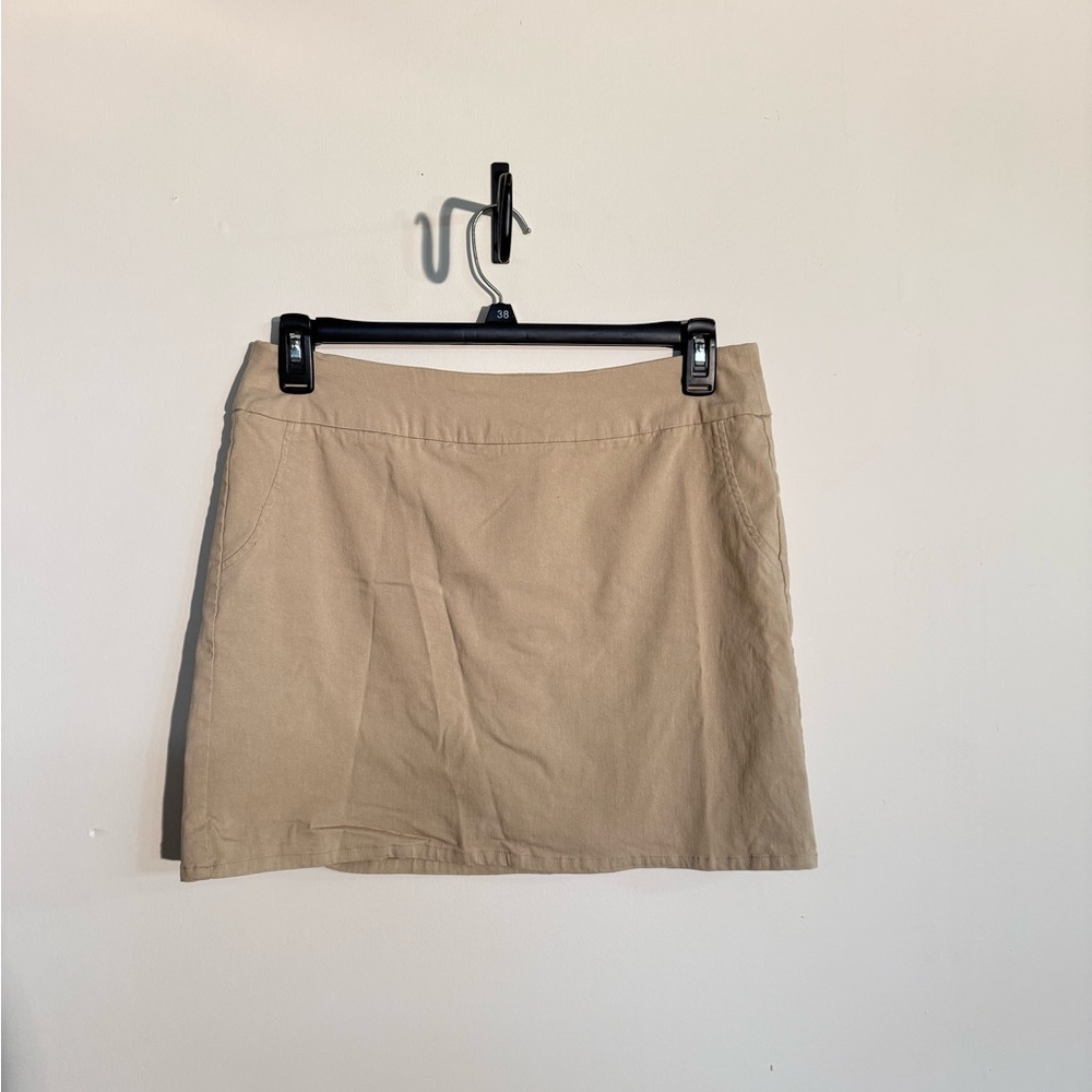 Izod Women’s Classic Tan Golf Skirt With Compression Shorts - Size 12